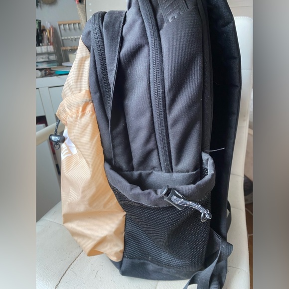 Northface Backpack - Picture 5 of 7